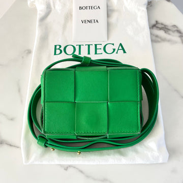 BOTTEGA VENETA Mini-Kassettenhandtasche Leder Grün Crossbody Tasche 666688VMAY13722 148495357
