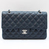 CHANEL Klassische Mittel Schultertasche in Navy Kaviar mit Silberbeschlägen A01112 148531279 [P]