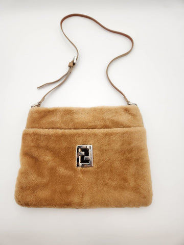 FENDI Shearling Schultertasche braun A 148604208