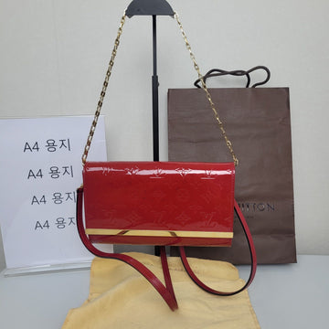 Louis Vuitton Vernis Anna Clutch M90092 154881799