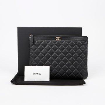 CHANEL キャビアスキンボーイニューミディアムクラッチ A84406 148643289