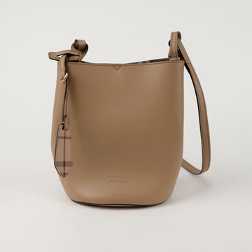 BURBERRY Heimarkt Ron Bucket Schulter Crossbody Bag 4057151 149043442