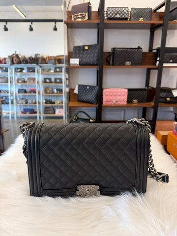 CHANEL Boy Bag Large Caviar 29 Series A92193 149396386