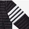 THOM BROWNE 軽量男性パディング 4バー ストライプ MJD022X 05411 001 144595982 [P]
