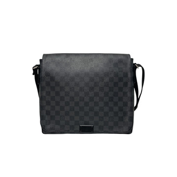 Louis Vuitton Damier District MM Messenger Crossbody Bag H00206 149784650