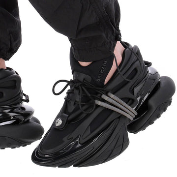 Balmain Unicorn Low-Top Sneakers 140021436