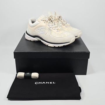 CHANEL CCロゴツイードスニーカー (235) 150068337