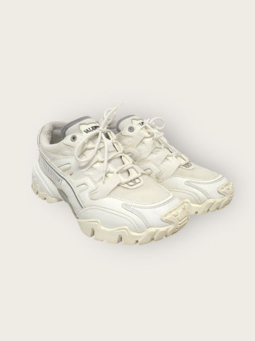 Valentino White Climber Low-Top Sneakers 37.5 150251021