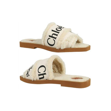 CHLOE Woody Logo Strap Shearling Sandalen Weiß CHC21W543U5 101 150479027