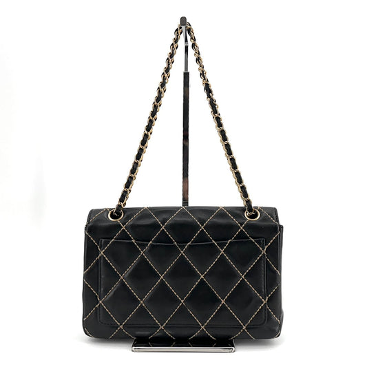 CHANEL Wildstitch Kettentasche mit Klappe 150479696