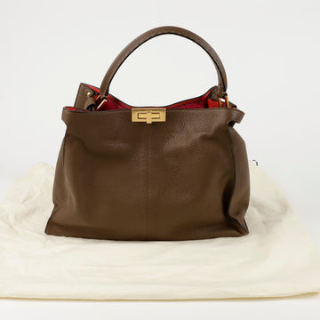 FENDI 8BN304 ピカブ エクスライト ラージ トートバッグ 149969749