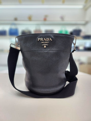 PRADA ビテロ フェニックス スモール バケット ショルダーバッグ 1BE012 150881300