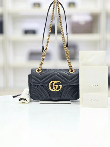 GUCCI GG Marmont Matelassé Mini Schultertasche mit Kette 446744 151164800