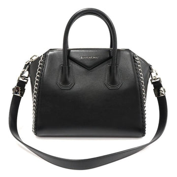 GIVENCHY Schwarze Leder Kettenverzierung Antigona Small 2WAY 151763604