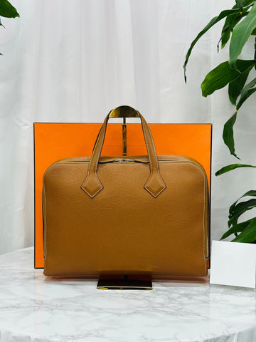 Hermes Victoria Light Camel Gold U Stamp 151939196