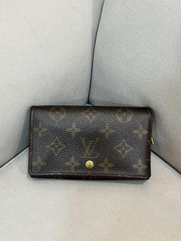 LOUIS VUITTON モノグラム財布 152089693