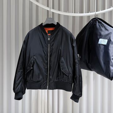 PRADA Nylon-Bomberjacke schwarz (S+/L) 152210110