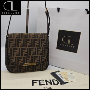 FENDI クロスボディバッグ 152326050
