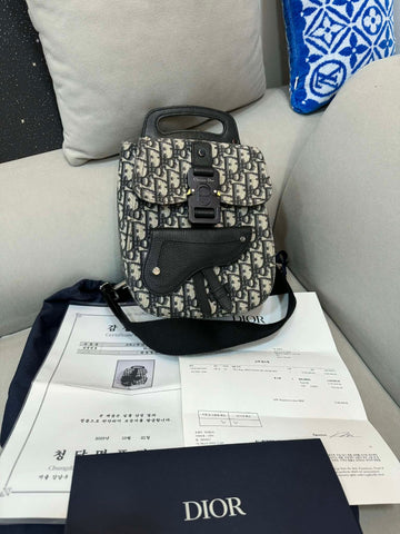 DIOR オブリークスリングベルトクロスバッグ 152362740