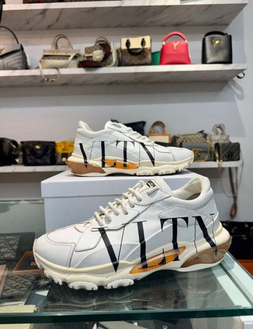 VALENTINO (41) バウンス スニーカー 152432145
