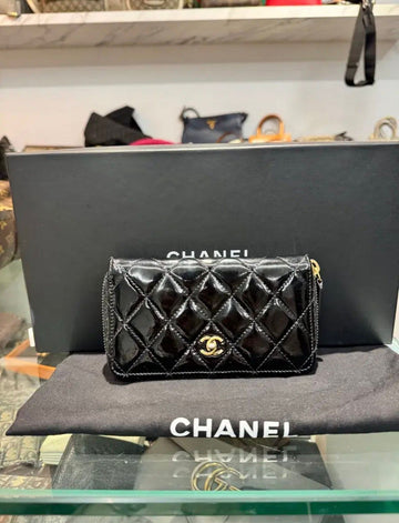CHANEL キルティング パテント 長財布 ブラック ゴールド金具 152432683