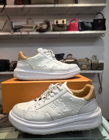 LOUIS VUITTON Sneaker Weiß (7) 152432684