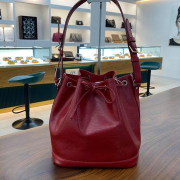 Louis Vuitton Noe Bucket Shoulder Bag Red M40840 152728749