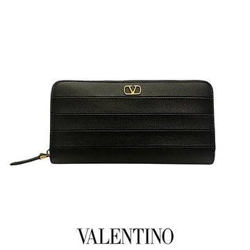 Valentino Women's V Logo Zip Long Wallet 152211625