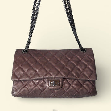 CHANEL ヴィンテージ 2.55 クラシック ローズ チェーン ショルダーバッグ 152782340