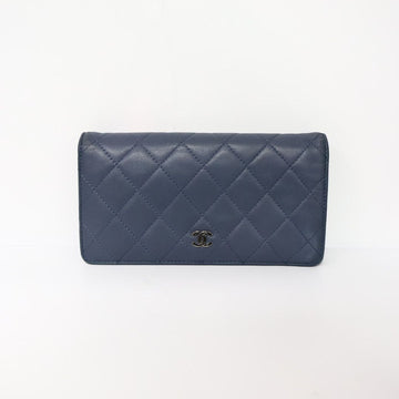 CHANEL キャビアシルバーCCロゴクラシックフラップ女性長財布 152921123