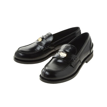 MIU MIU 5D773D ULX F0002 FW25 女性ロゴペニーローファー 153098726