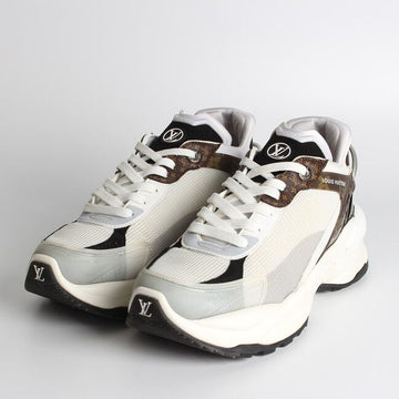 Louis Vuitton Run 55 Sneakers 39 153151414