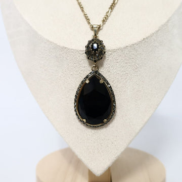 ALEXANDER MCQUEEN ブラッククリスタルドロップペンダントネックレス 153340607