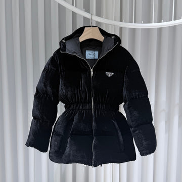 PRADA Schwarze Samt Daunenjacke A+/38 153374198