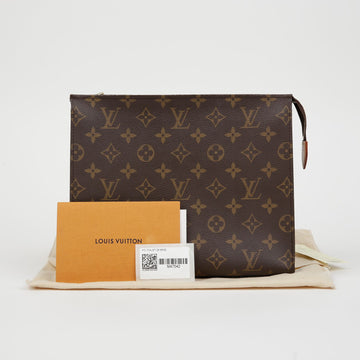 LOUIS VUITTON Toiletry 26 Clutch M47542 153096534