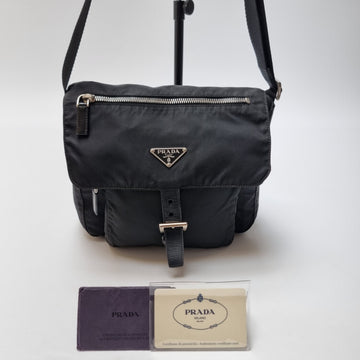 PRADA ナイロンクロスバッグ ユニセックス メッセンジャーバッグ (新型, ギャランティカード) 153468057