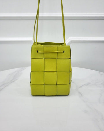 BOTTEGA VENETA Kleine Kassette Bucket Bag 680218 153468430