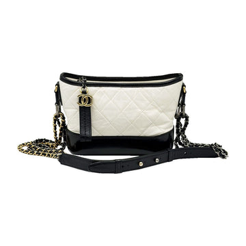 CHANEL Gabrielle Kleine Hobo Schultertasche aus weißem Leder A91810 153470126 [P]