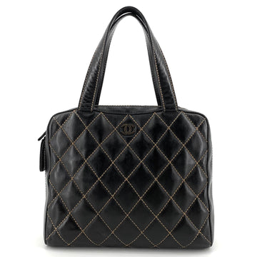 CHANEL ワイルドステッチ ゴールドトートバッグ 153567229