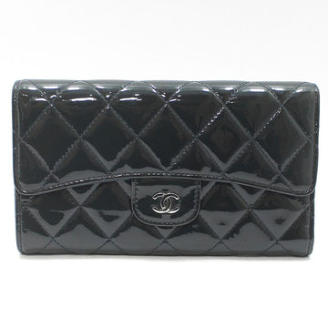 CHANEL ネイビーペイテントシルバーフィニッシュクラシック3つ折り財布 A31506 153572550