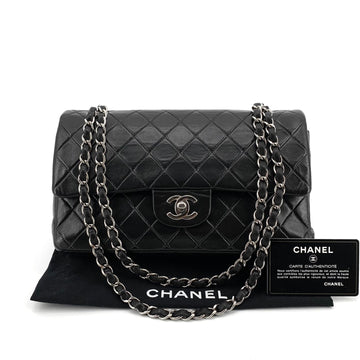 CHANEL ラムスキンクラシックミディアムショルダーバッグ 153574565