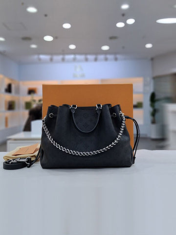 Louis Vuitton Bella Tote Black Tote Bag 25 Year Chip M59200 153577248