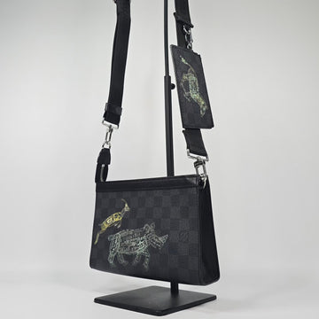 Louis Vuitton Gas Can Wearable Wallet Crossbody Bag 153577310
