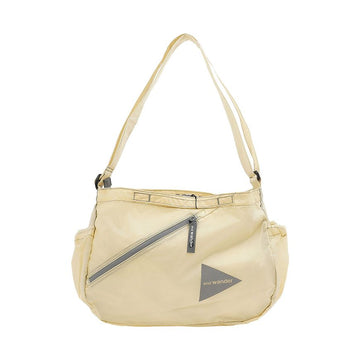 AND WANDER Schultertasche für Unisex SS26 031 153577352