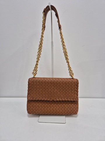 BOTTEGA VENETA イントレチャート オリンピア ショルダーバッグ 386498 153578105