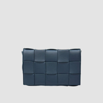 BOTTEGA VENETA スモールカセットバッグ クロスバッグ 153613174