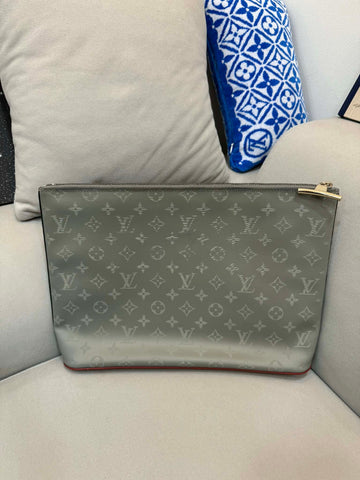 Louis Vuitton Monogram Titanium Kim Jones Clutch 153746604