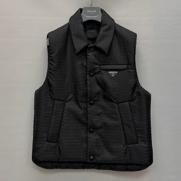 PRADA Dreieckslogo-Muster Nylon-Polsterweste (100) 153746862