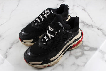 BALENCIAGA トリプルS スニーカー ブレッド 40(250) 153747478