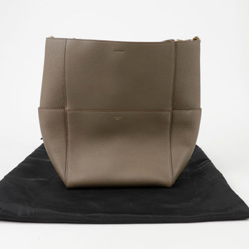 CELINE ミディアムバケットショルダーバッグ 189593AH4 153236955